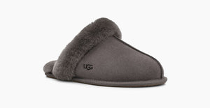 UGG 1106872